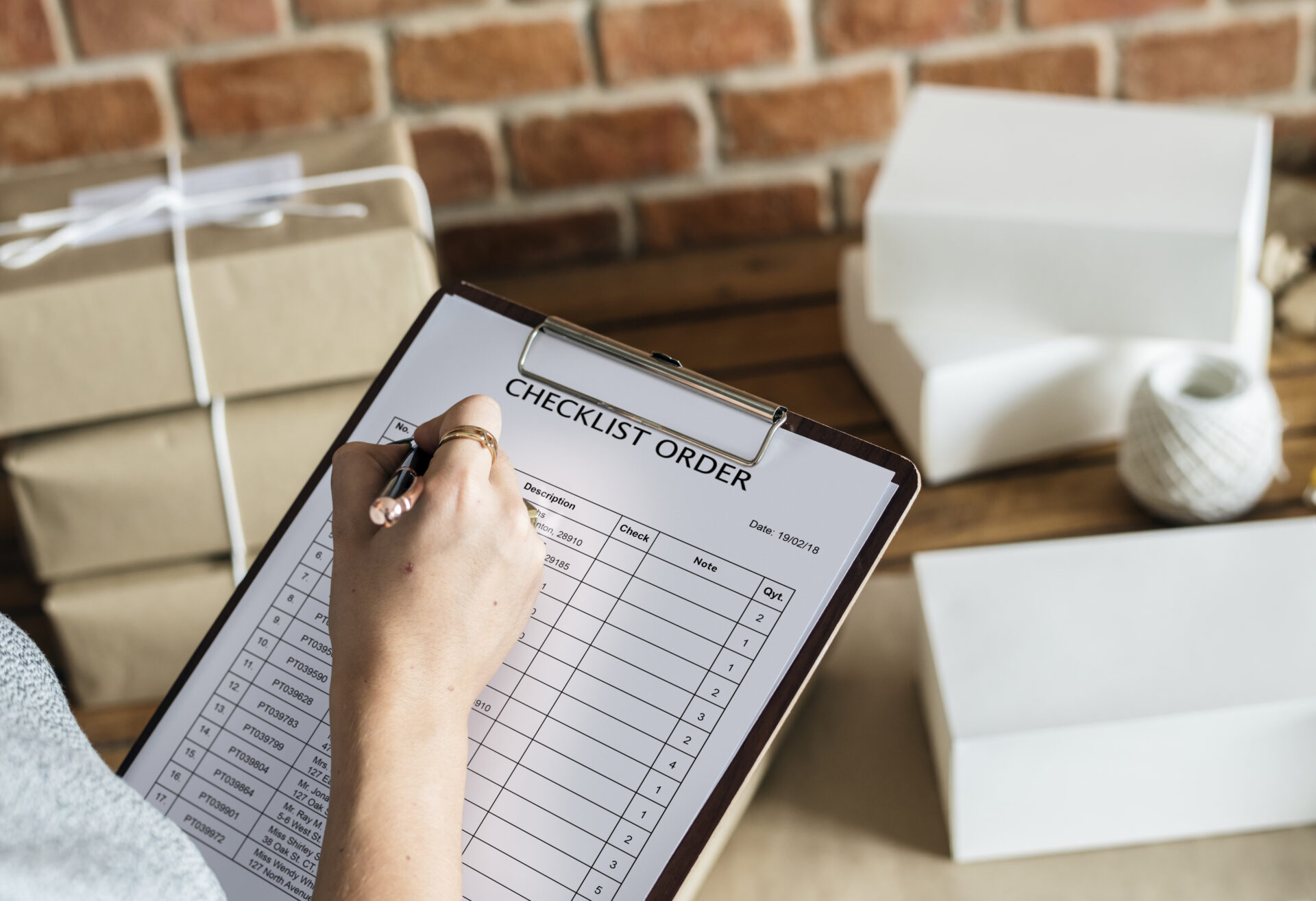 Auftragserfassung Künstliche Intelligenz optimiert nicht nur den Datenaustausch, sondern ermöglicht auch eine intelligente Automatisierung von Geschäftsprozessen.